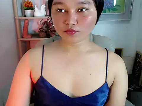 Eyes-on-me webcam