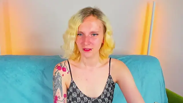 LikiLips webcam