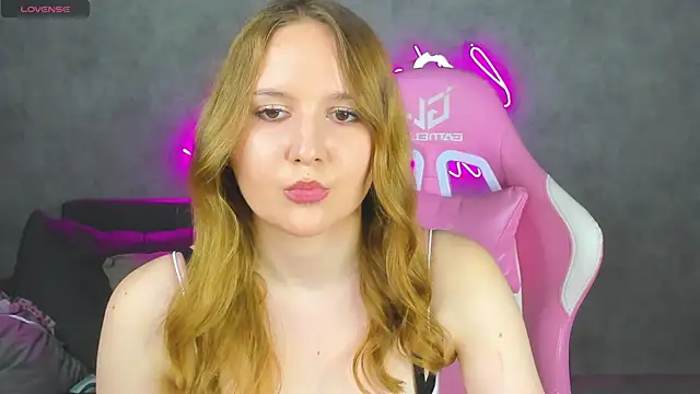 Emmaa_Kimm webcam