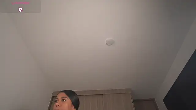 Brown_skin18 webcam