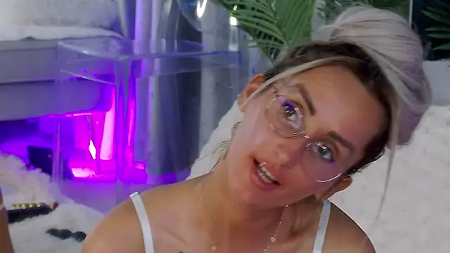 IsabelleEthan webcam