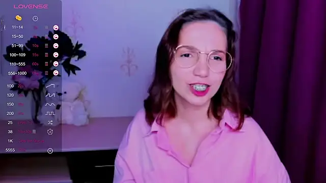 KindHazelHere_ webcam