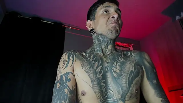 Travisttanner28 webcam