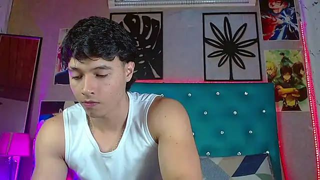 LiamAndrewzz live cam on StripChat