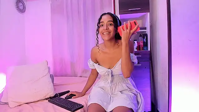 Amber-Sweett webcam