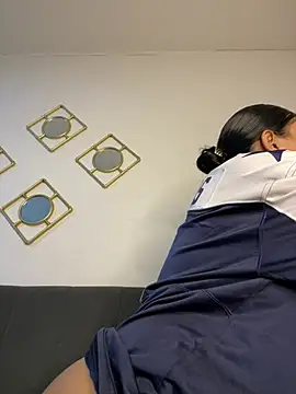 FOX_LATINA live cam