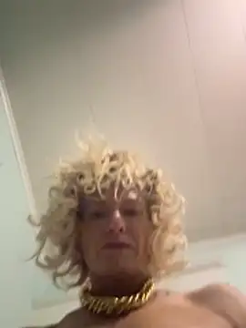 XXX2Freaks live cam