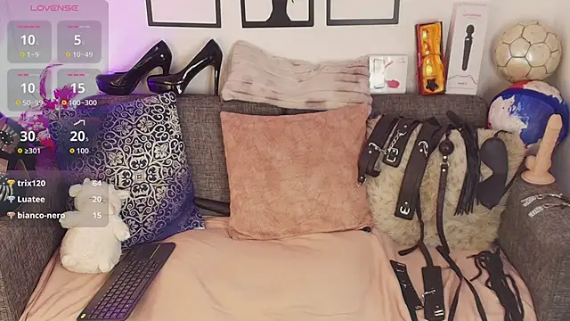 Angelabrowm webcam
