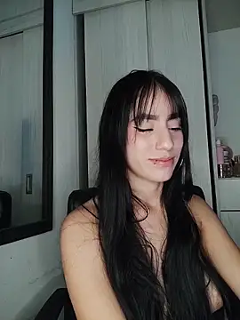 Alejandraa02 webcam