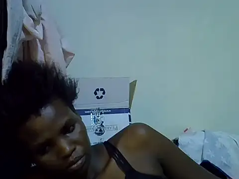 cute_aliyah webcam