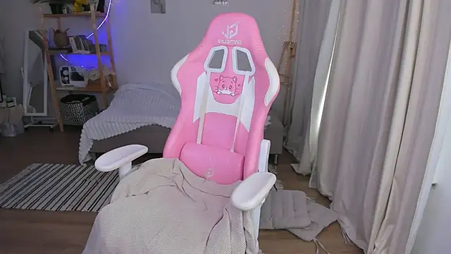 Aina_Veil webcam