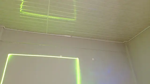 serena_glow_20 webcam