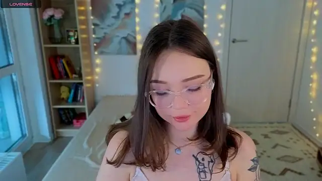 MilenaSaint webcam