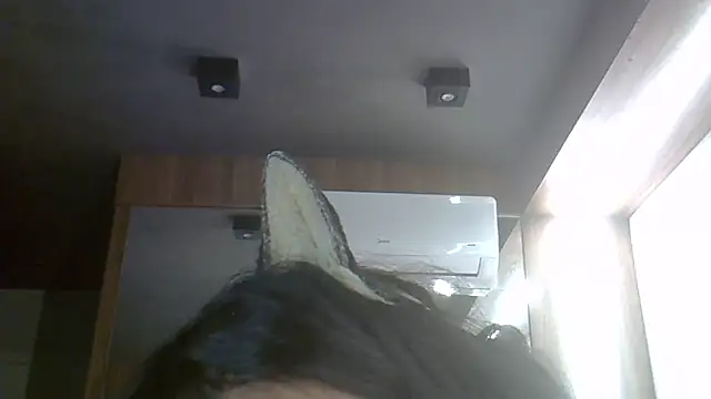 SkinnyKitten live cam