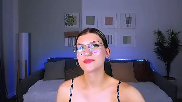 AnnaThorne webcam