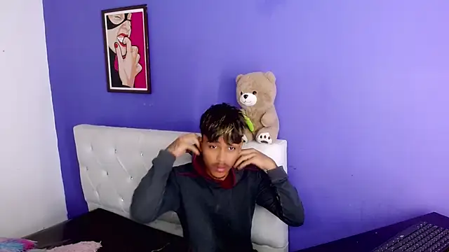 Angel_foxc13 webcam