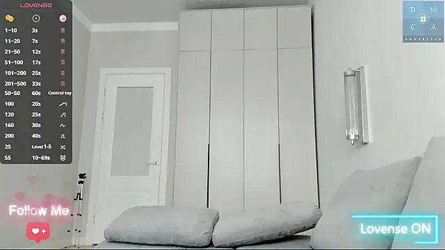 MinaDiamondd webcam