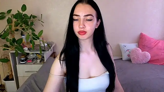 WildKittenX_ live sex cam