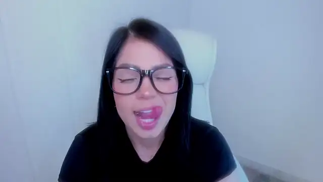 dominique_21 webcam