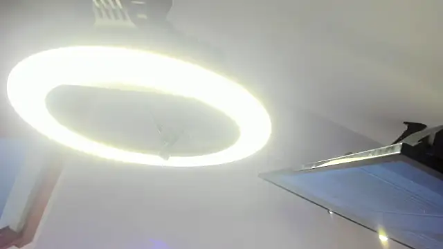 LittleeJaz webcam