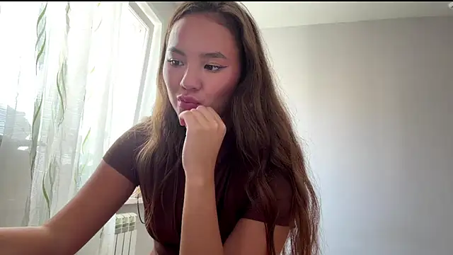 kamila_18_french webcam