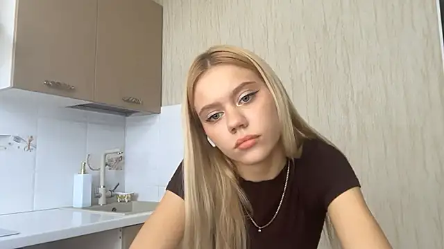 Glamorforyou live cam on StripChat