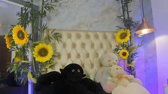LittleeJaz webcam