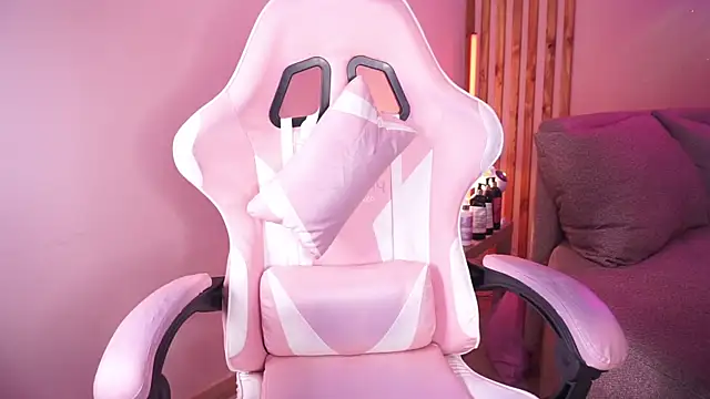 MadeleineSanez webcam