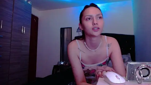 holy_juli webcam