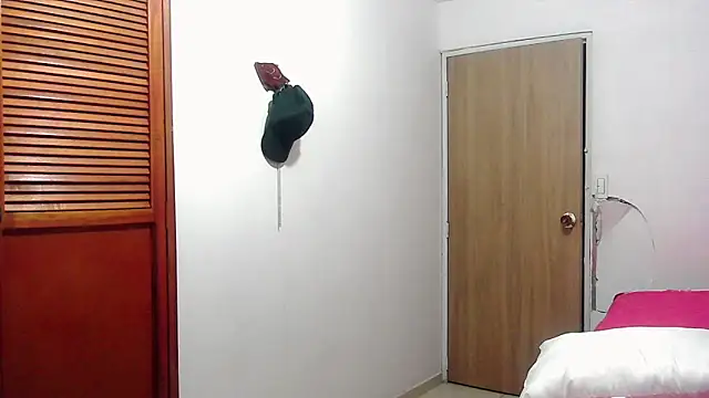 TouchDaddy4 webcam
