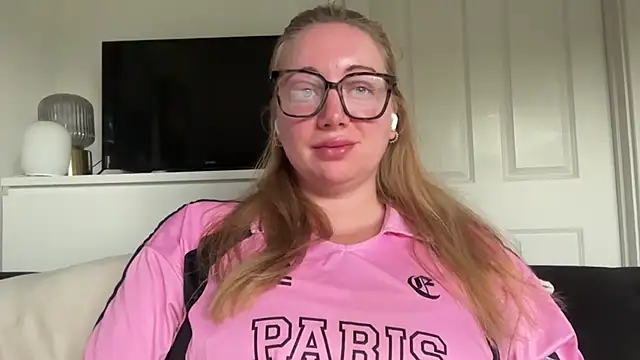 arielsweetieee webcam
