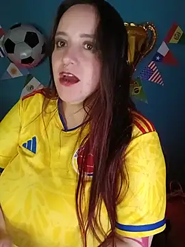 Lena_black_ webcam