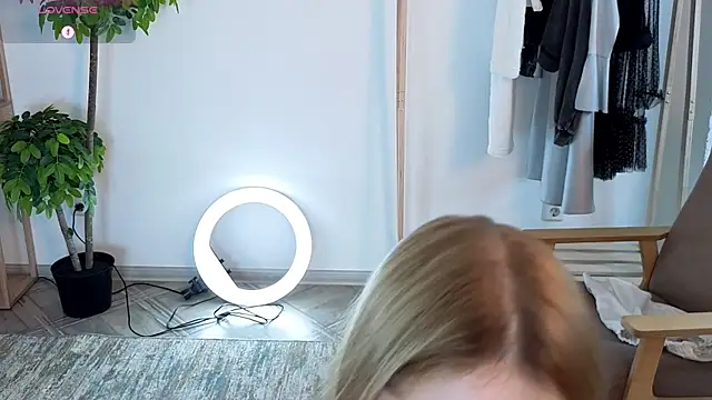 CristyHibbits webcam