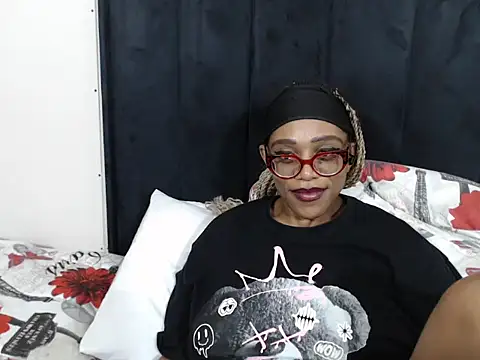 SultryDivax webcam