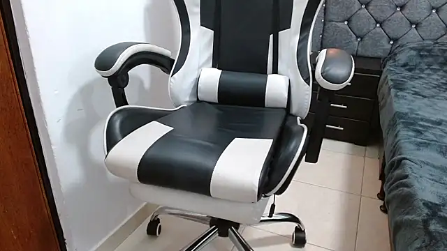 tiger_hot webcam
