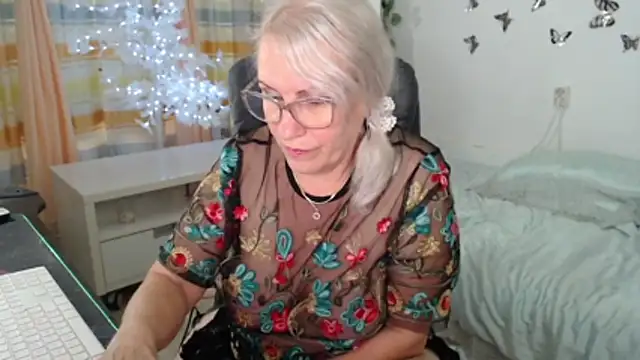 Ghertrude52 webcam