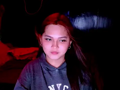 Lianneeeeee1 webcam