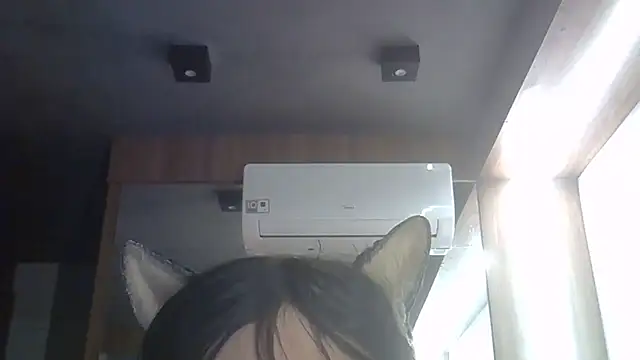 SkinnyKitten live cam