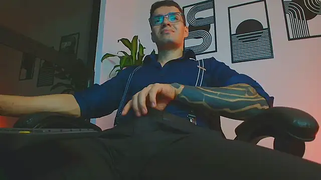 ALPHA_DOMINUS_ webcam