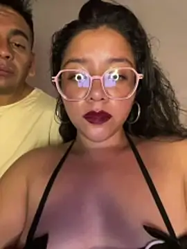 Vivi_Kvsh live cam on StripChat