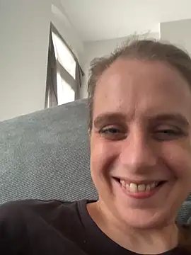 Chantalee live cam