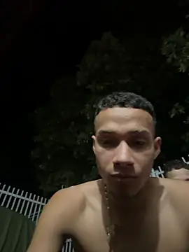 friends_lust_latin live cam