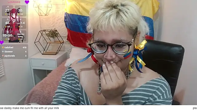 Echypyon_ live cam on StripChat