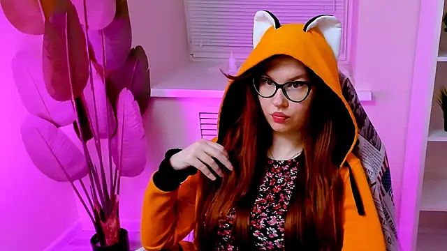 CarolGiggly webcam