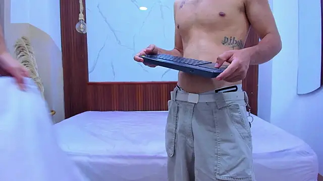 Loversinfire2's room