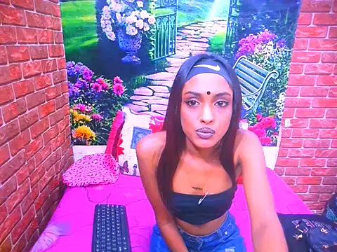 IndianPretty14u2Luv webcam
