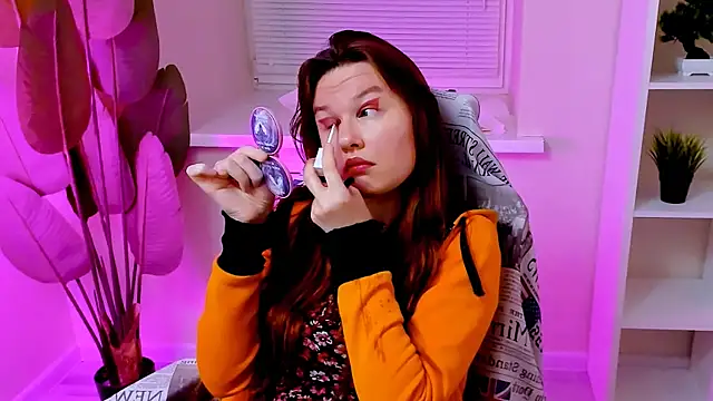 CarolGiggly webcam