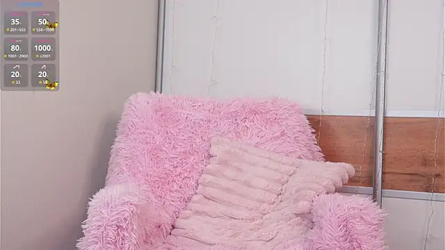 CherlyGuss live cam