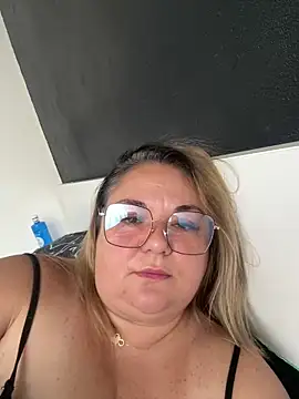 MikyVesela webcam