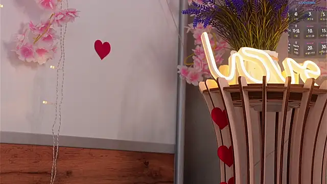 CherlyGuss live cam